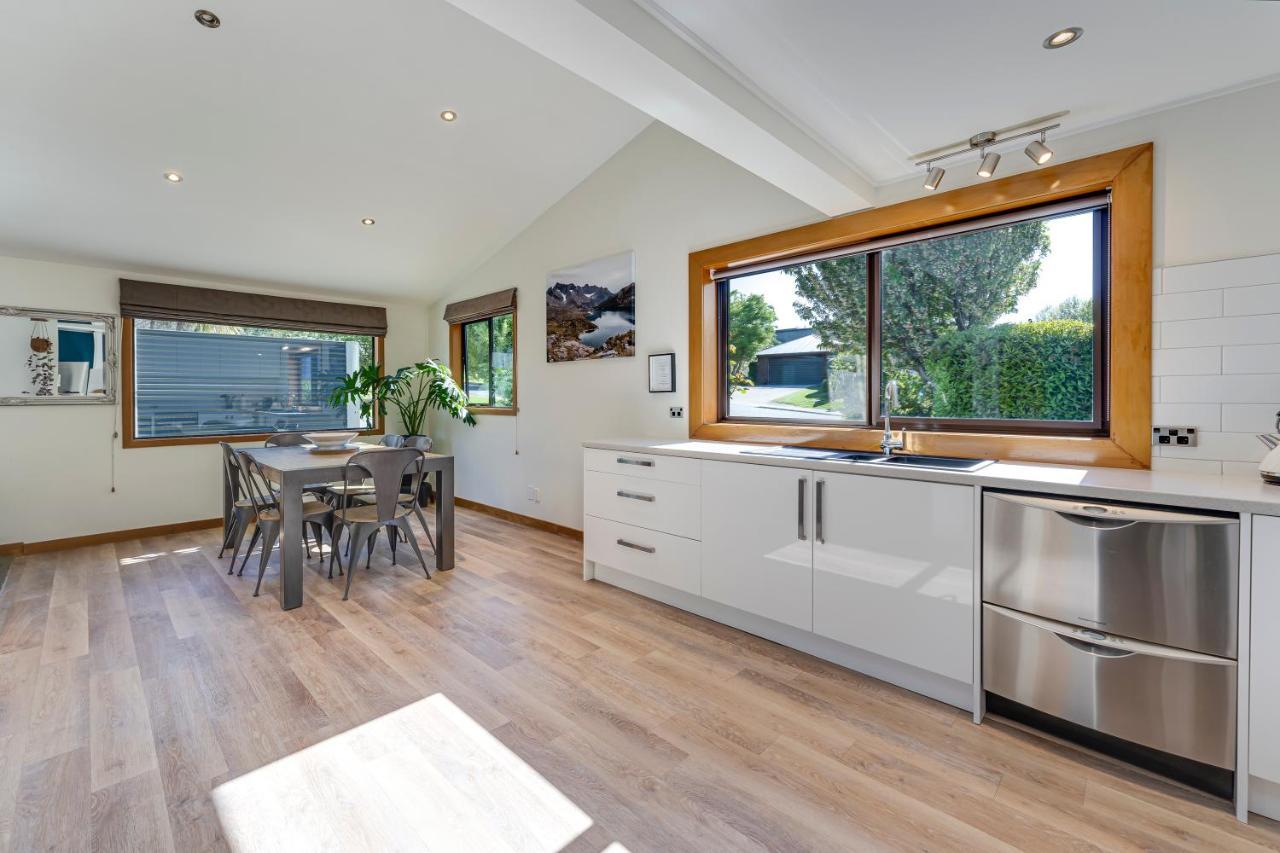 Riverside Three Bedroom - Remarkable Views Queenstown Exterior foto